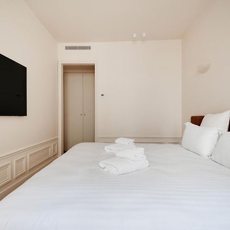 Pick A Flat'S Apartements With Services In Louvre - Rue Des Halles Paris Bagian luar foto