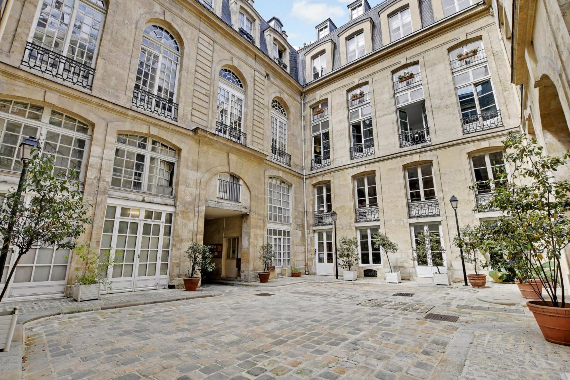 Pick A Flat'S Apartements With Services In Louvre - Rue Des Halles Paris Bagian luar foto