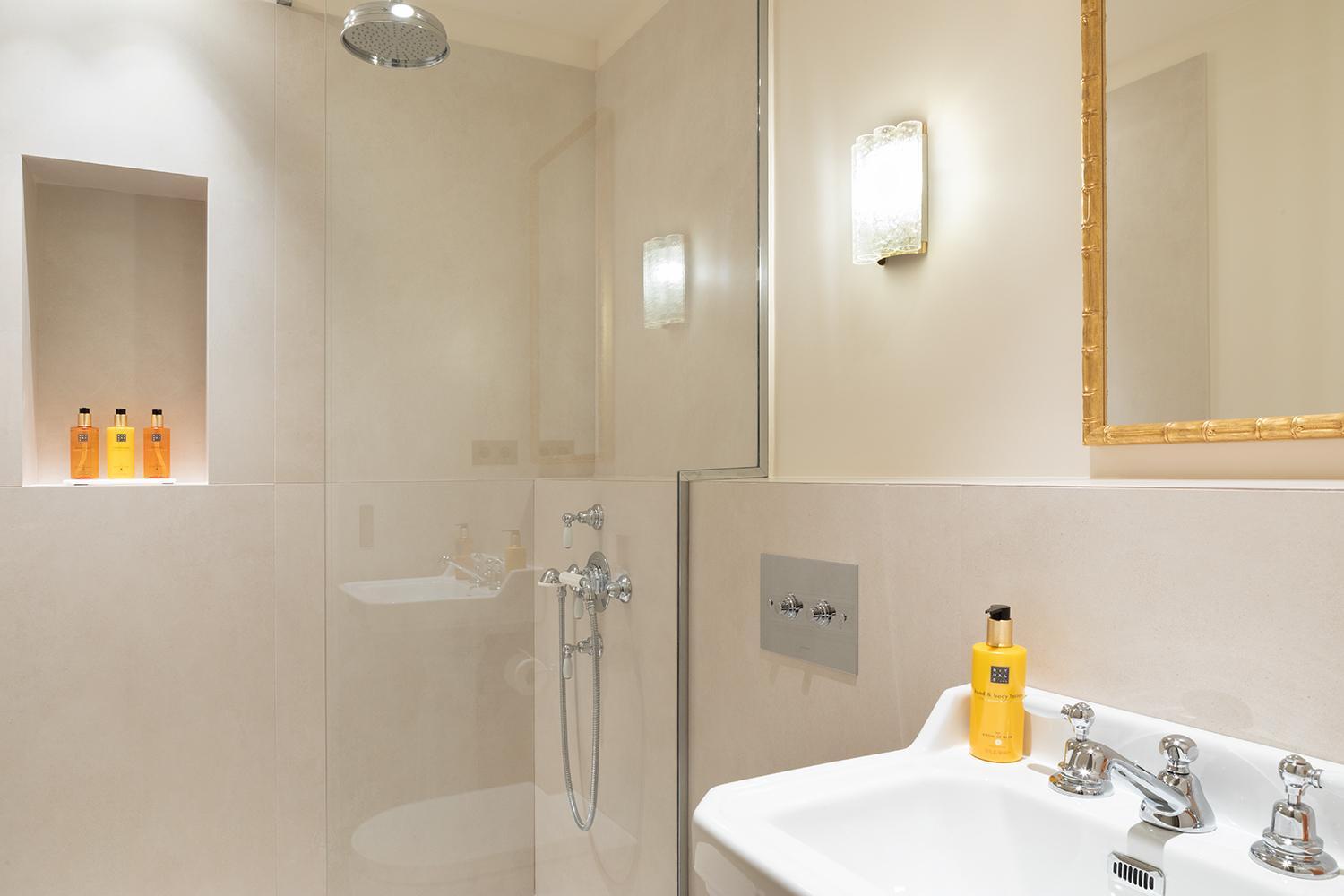 Pick A Flat'S Apartements With Services In Louvre - Rue Des Halles Paris Bagian luar foto