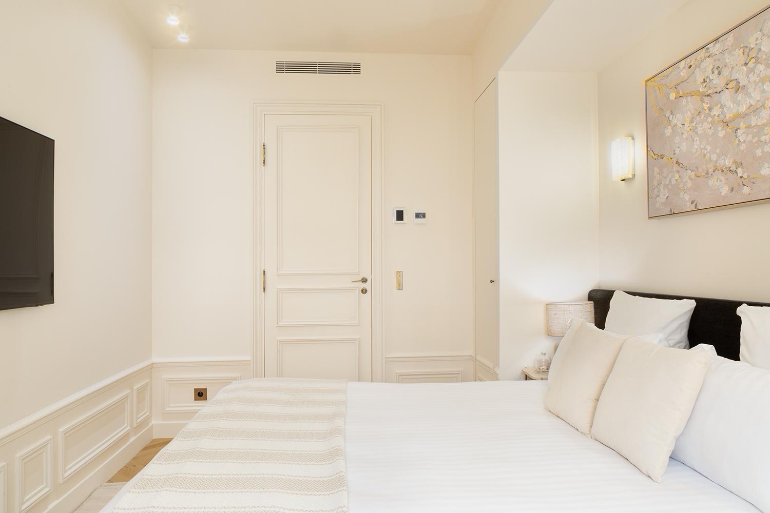 Pick A Flat'S Apartements With Services In Louvre - Rue Des Halles Paris Bagian luar foto